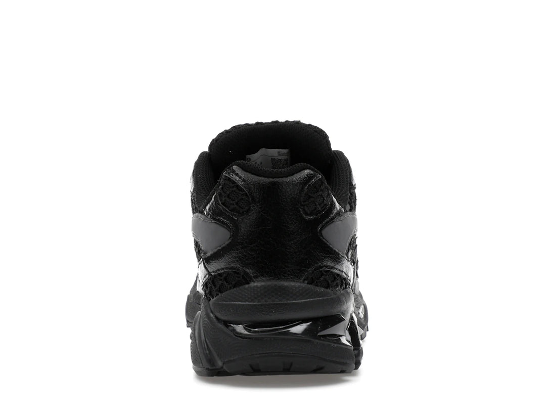 Bravest Studios Kross Kountry Runner Triple Black