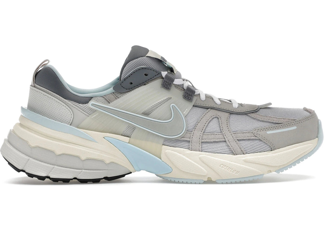Nike V2K Run Light Bone Metallic Platinum (Women&
