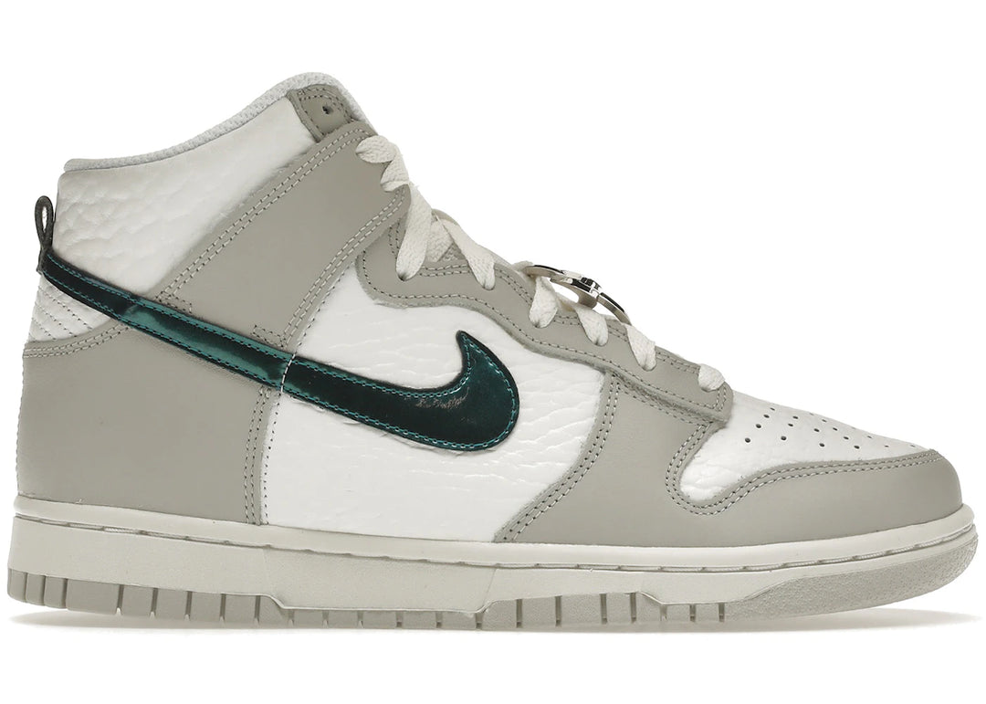 Nike Dunk High FLS (Women&