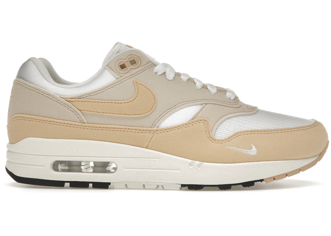 Nike Air Max 1 &